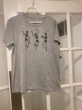 Halloween size Medium (8-10) T-shirt New With Tags